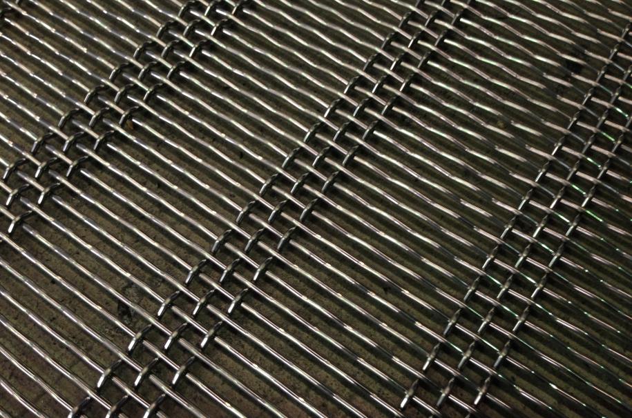 CroppedImage915606 Stainless Slotted Mesh1