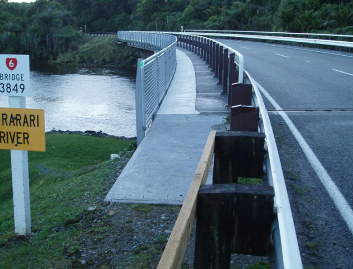 CroppedImage915606 Porararo River Bridge 2